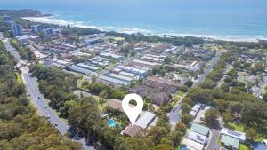 Coffs Harbour Beach Escape -Pet Friendly, Pool, Spa, Tennis, Near Beach