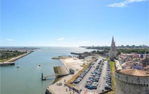 Maisons de vacances 2 Bedroom Amazing Home In Ars-En-Re : photos des chambres