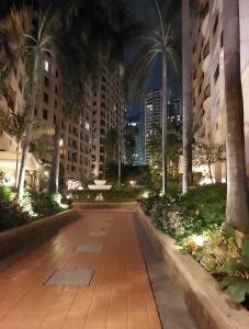 1BR Condotel - Forbes Town Road near St Lukes BGC Taguig