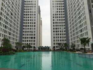 Comfort Studio Apartment M-Town Residence By Travelio