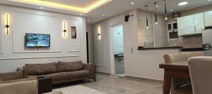 شقة أنيقة وراقية حيث الهدوء والراحة في مدينتي