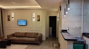 شقة أنيقة وراقية حيث الهدوء والراحة في مدينتي