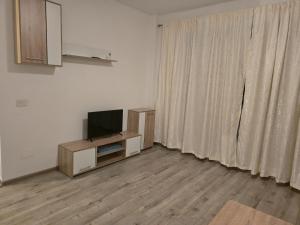 CRIS AND RAFAEL apartament