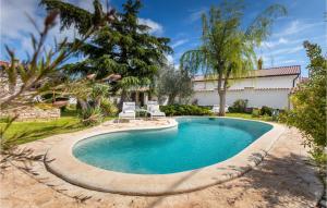 4 Bedroom Awesome Home In Sisan