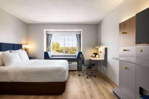 Queen Studio Suite, Non-Smoking  room in Microtel Inn & Suites by Wyndham New Ulm