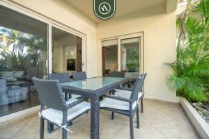 3BR Condo in the Krystal Grand Hotel - Beach