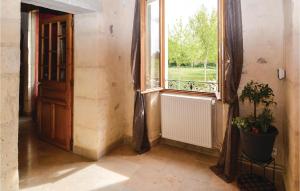 Maisons de vacances Lovely Home In Vallabregues : photos des chambres