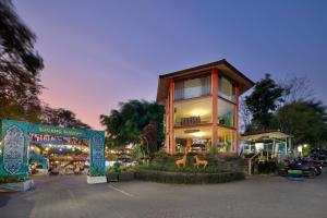 Royal Hotel and Outbound Trawas
