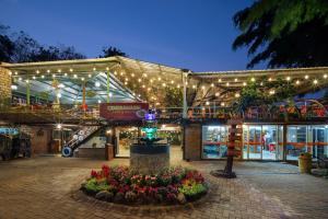 Royal Hotel and Outbound Trawas