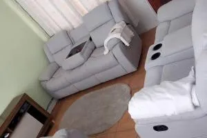 Joan's home to many - Mutet