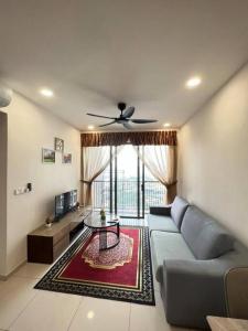 Cozy kenwingston platz kl 2-5pax 2BR&2BR Klcc view pakin netflx 3705A