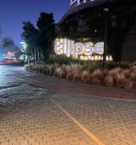 Apartment Ellipse Waterfall