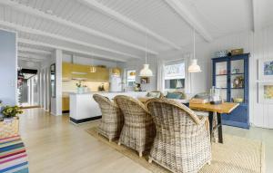 Gorgeous Home In Ebeltoft With Sauna
