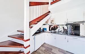 Stunning Apartment In Broce With Wifi