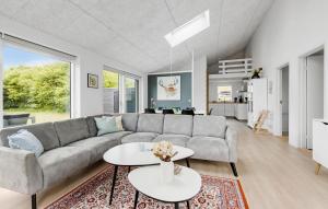 3 Bedroom Beautiful Home In Nexø