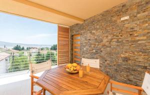 Lovely Apartment In Starigrad Paklenica