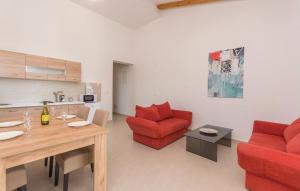 Lovely Apartment In Starigrad Paklenica 