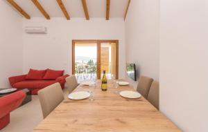 Lovely Apartment In Starigrad Paklenica