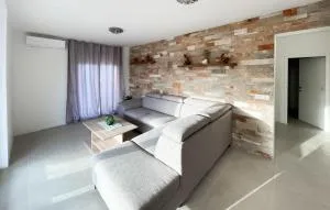 Stunning Apartment In Jelsa With Wifi - Vrisnik