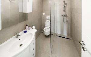 Stunning Apartment In Jelsa With Wifi