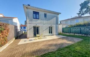 4 Bedroom Awesome Home In Royan