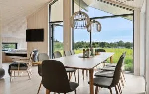 Awesome Home In Stege With Kitchen - Hegningen