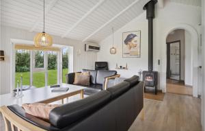 Holiday Home Hasselvænget Hejls X