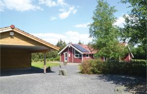 Three-Bedroom Holiday Home In Oksbol
