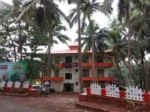 Hotel Town Pride , Ganpatipule - Pawas