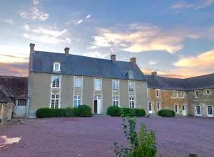The Chateau 45Pers, 30min from Sea - Fontenay-le-Marmion