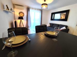 Appartements La Noria - Confort et Facilite - Parking : photos des chambres