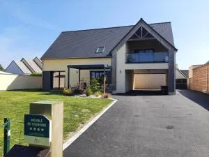 Villa Jacuzzi au pied de la Baie du Mont St Michel - Genêts