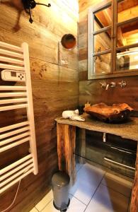 Chalets Prestigious Chalet with Pool & Hot tub, Mountain Views for 19 Guests : photos des chambres