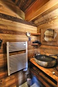 Chalets Prestigious Chalet with Pool & Hot tub, Mountain Views for 19 Guests : photos des chambres