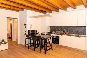 La Casa di Lella in residence con piscina - Capriolo