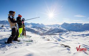 Chalets Prestigious Chalet with Pool & Hot tub, Mountain Views for 19 Guests : photos des chambres
