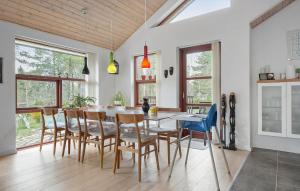 3 Bedroom Cozy Home In Silkeborg