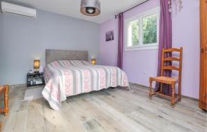 Maisons de vacances Cozy Home In Besse-Sur-Issole : photos des chambres