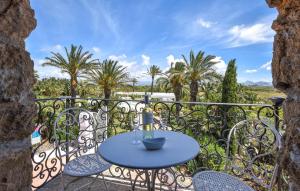 1 Bedroom Stunning Home In Partinico