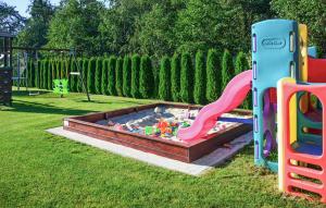 2 Bedroom Amazing Home In Mielenko