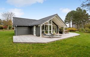 Awesome Home In Præstø With Wifi