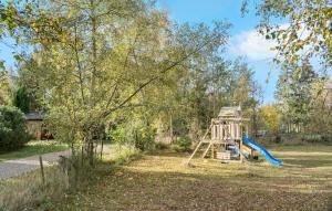 3 Bedroom Amazing Home In Væggerløse