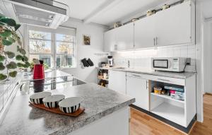 3 Bedroom Amazing Home In Væggerløse