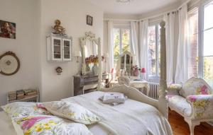 Maisons de vacances Stunning Home In Luneray With Wifi : photos des chambres