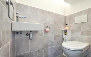 Appartements Stunning Apartment In Saint-Jeannet : Appartement 2 Chambres