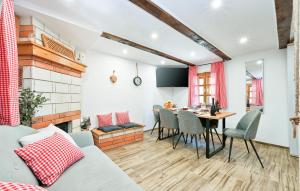 Gorgeous Home In Gornja Voca With Sauna 