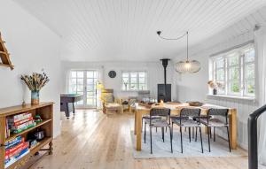 Awesome Home In Humble With Wifi