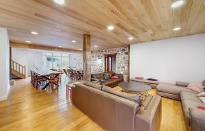 Pet Friendly Home In Saint Estephe