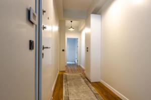 HEARTH OF DOWNTOWN ,LUXURY 1 NEW APARTMENTs