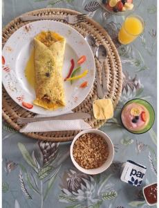 Foxy Crocodile Bush Lodge & Kruger Safaris - No Loadshedding